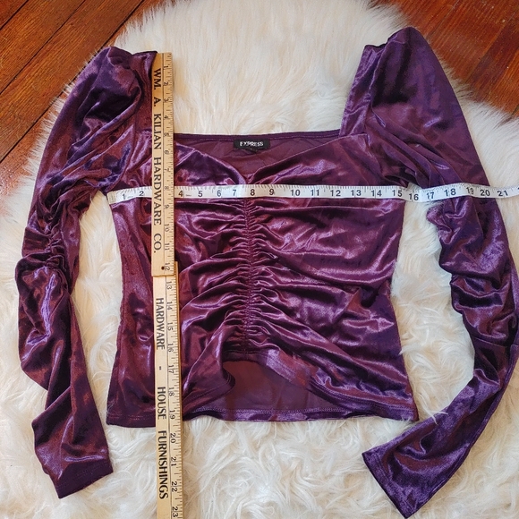 Express NWT Rich Velvet Purple Sweetheart Long sleeve Top S - Picture 6 of 11